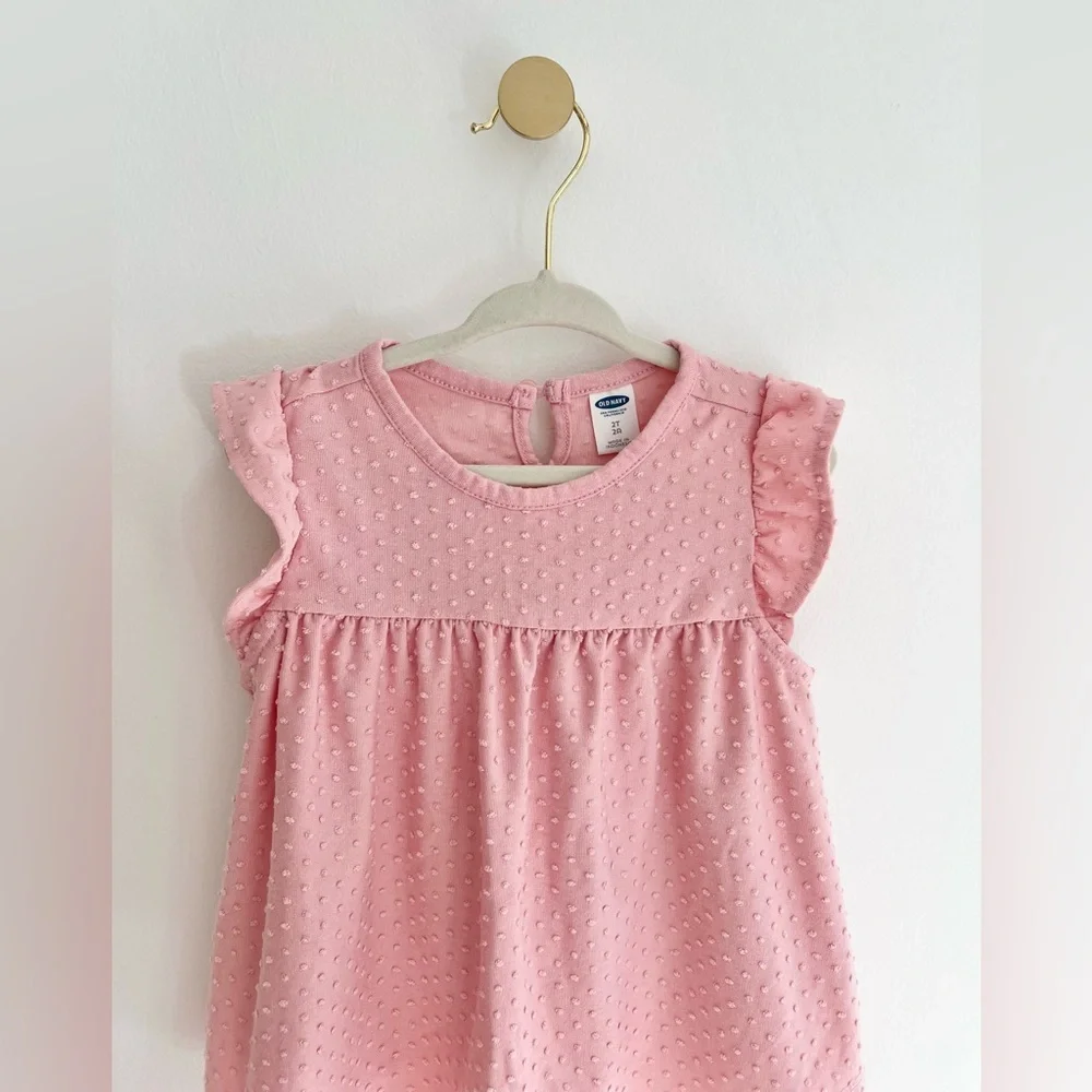 Old Navy Kids Pink Flutter Sleeve Blouse with Textured Dots - Girls 2T